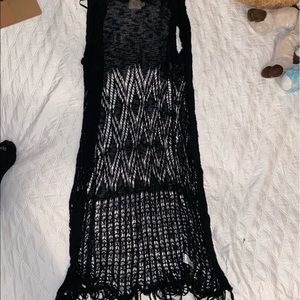 Cute black in it and pattern cardigan 🖤